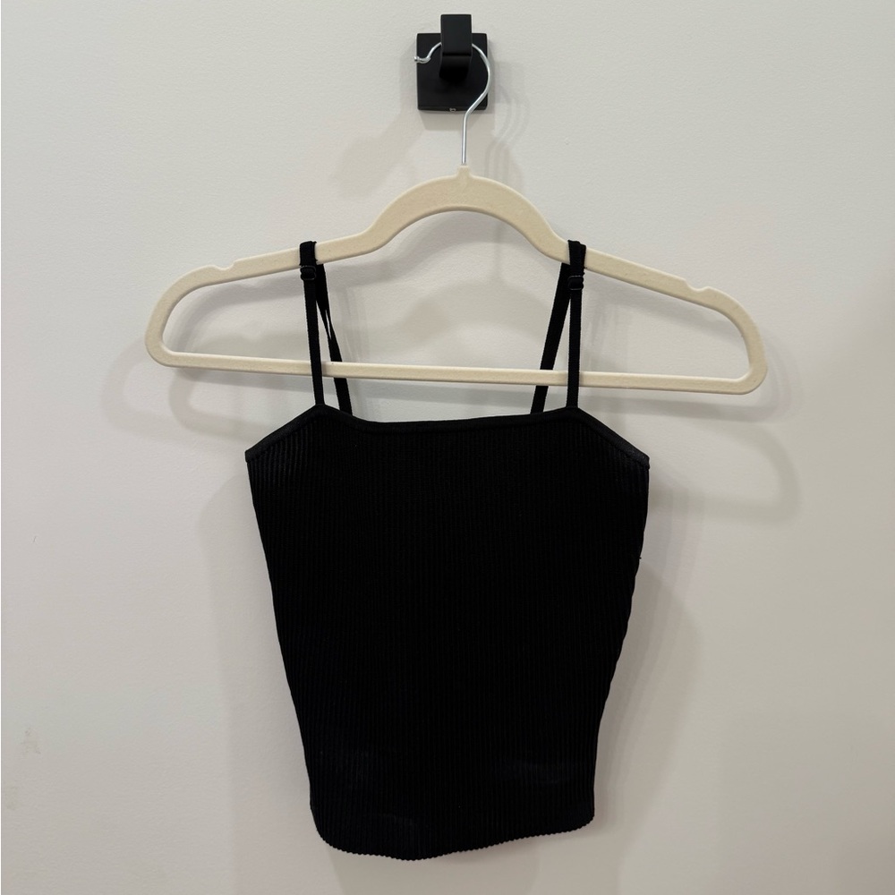 Aritzia Babaton Sculpt Knit Black Tank Top